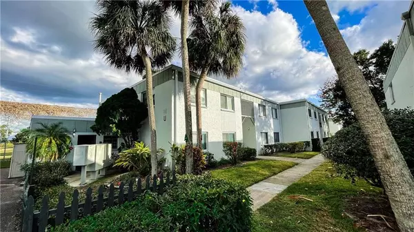 829 N KEENE RD #U-11, Clearwater, FL 33755