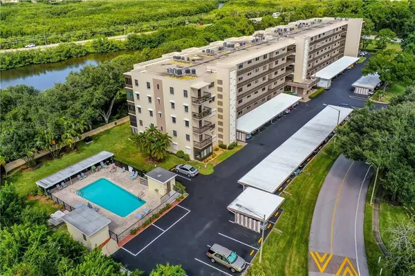 8198 TERRACE GARDEN DR N #408, St Petersburg, FL 33709