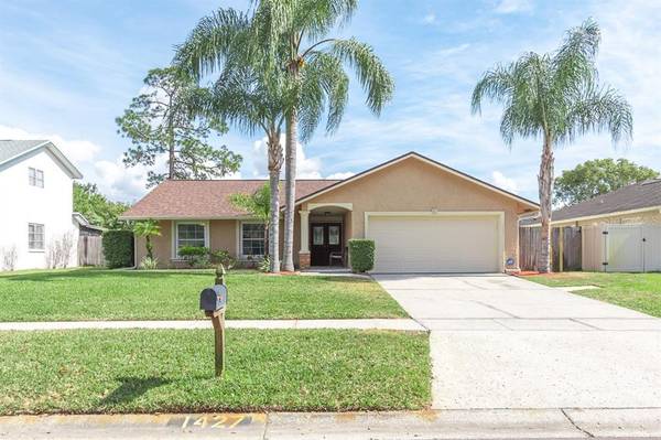 1427 WINDMILL POINTE RD, Palm Harbor, FL 34685