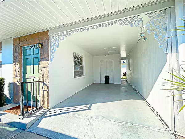 St Petersburg, FL 33709,7857 38TH PL N #7857-N