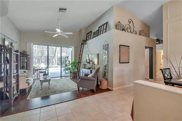 Tarpon Springs, FL 34688,953 COBBLESTONE LN