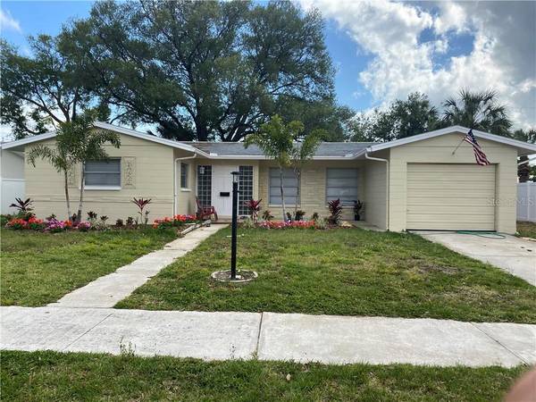 5926 33RD AVE N, St Petersburg, FL 33710