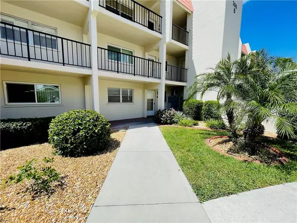 Venice, FL 34285,260 SANTA MARIA ST #108