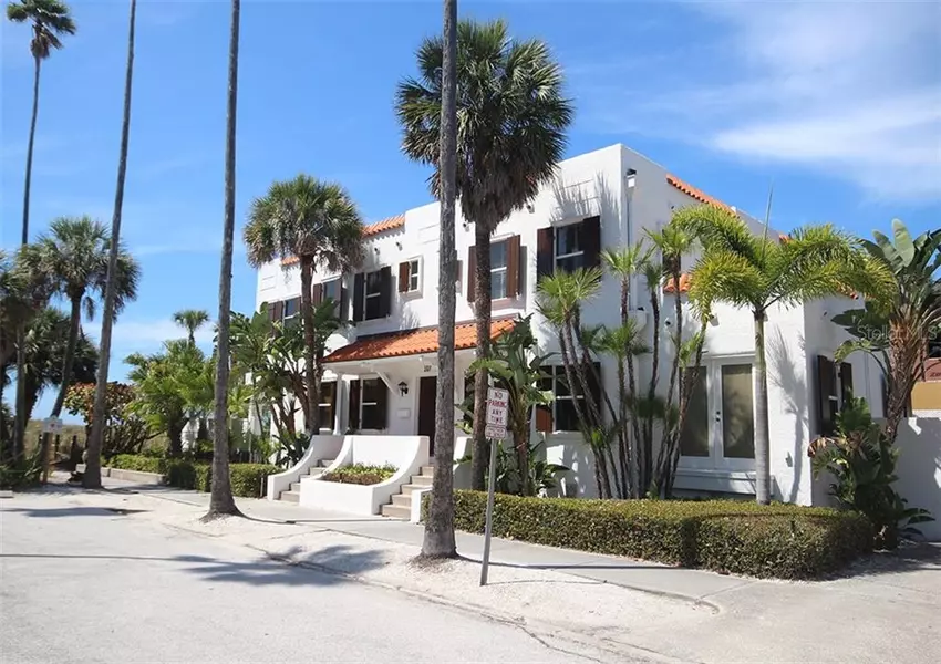 107 29TH AVE, St Pete Beach, FL 33706