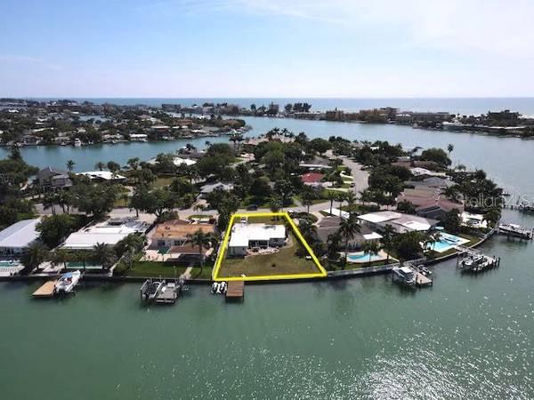 36 DOLPHIN DR, Treasure Island, FL 33706