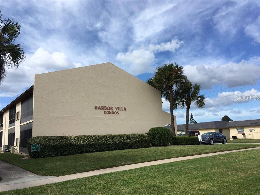 5135 GEMSTONE DR #208, New Port Richey, FL 34652