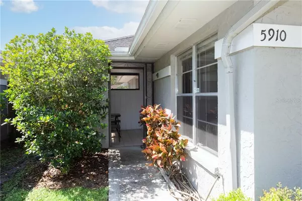 Tampa, FL 33625,5910 BITTERWOOD CT