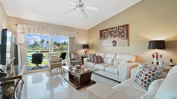 St Petersburg, FL 33715,5900 BAHIA DEL MAR CIR #237