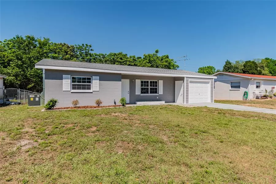 5309 BELTRAM DR, Zephyrhills, FL 33542