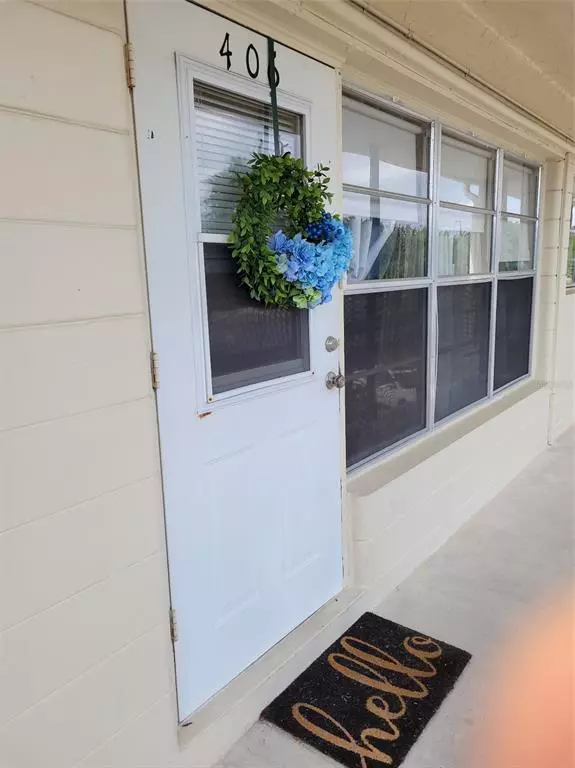 Kenneth City, FL 33709,5665 40TH AVE N #406