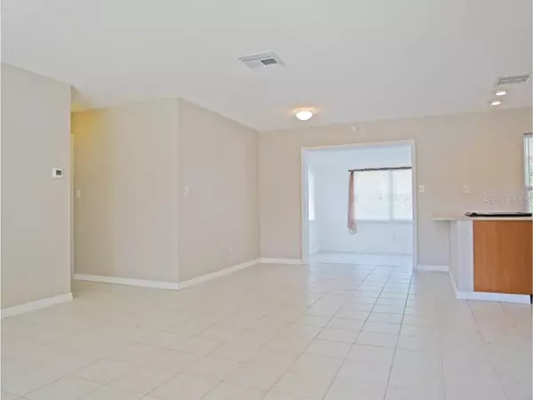 Seminole, FL 33772,5646 ORANGE RD