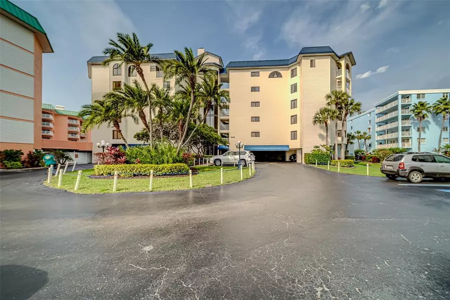 18450 GULF BLVD #103, Indian Shores, FL 33785