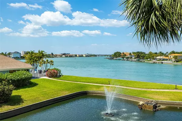 St Pete Beach, FL 33706,9425 BLIND PASS RD #206