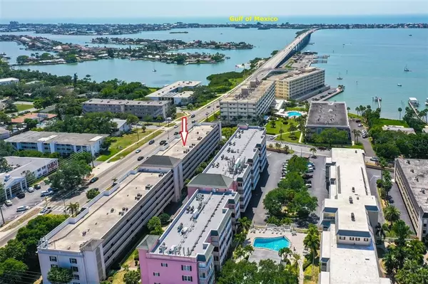 Belleair Bluffs, FL 33770,131 BLUFF VIEW DR #208