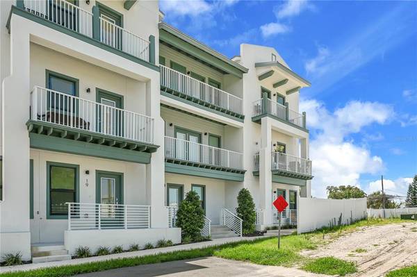 946 HIGHLAND AVE #17, Dunedin, FL 34698