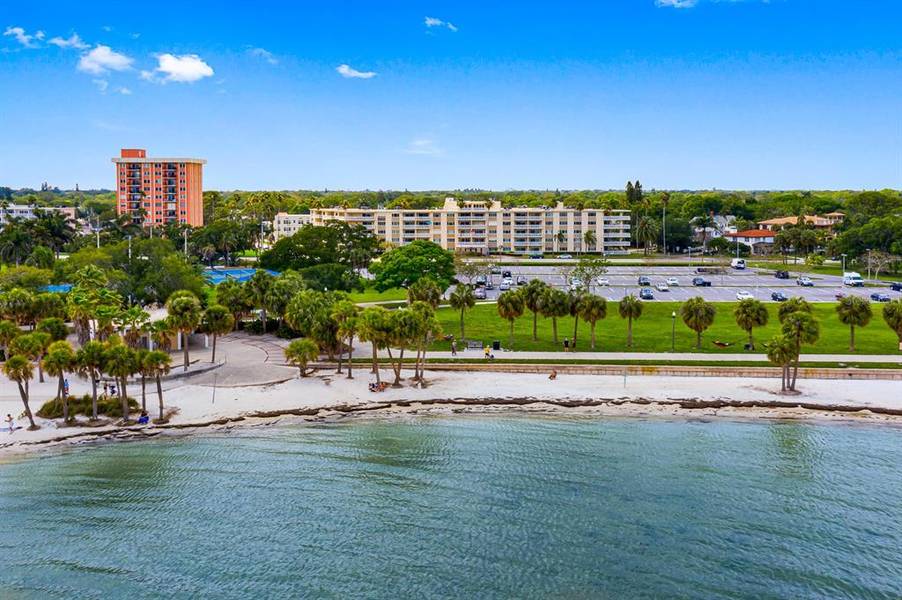 1200 N SHORE DR NE #216, Saint Petersburg, FL 33701