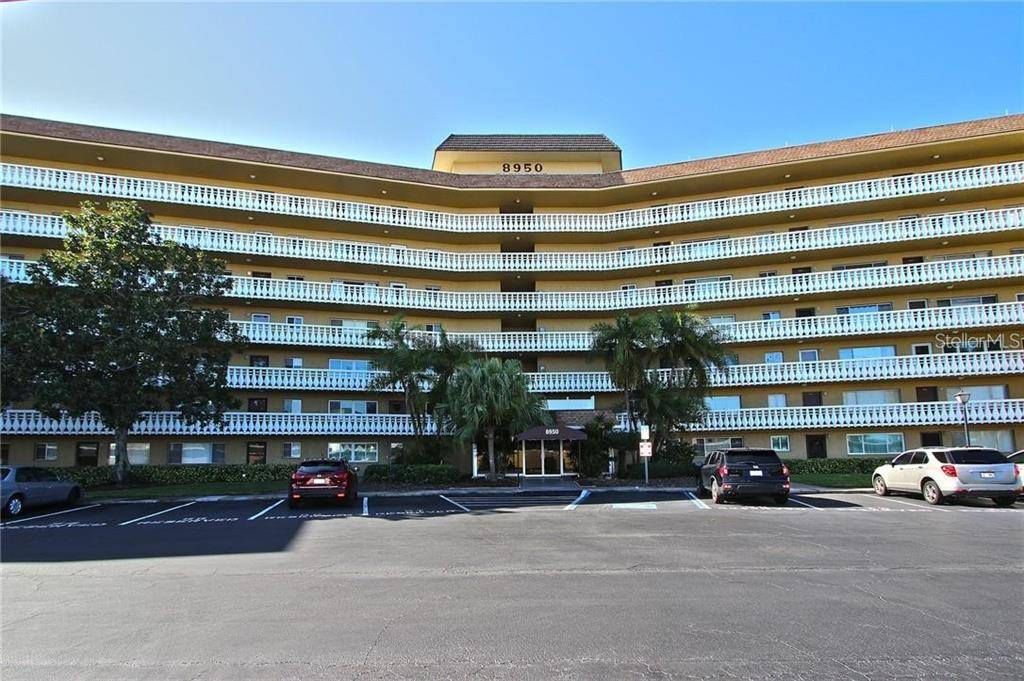 8950 PARK BLVD #205,  Largo,  FL 33777
