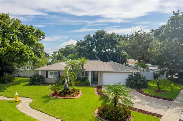 6611 WOODLAND BLVD N, Pinellas Park, FL 33781