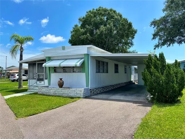 7121 MOUNT ESSEX DR NE #519, St Petersburg, FL 33702