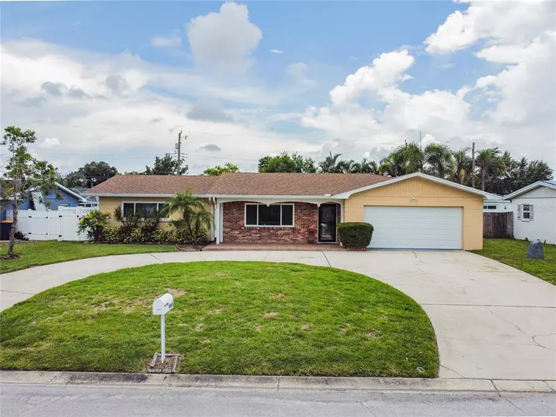 11668 83RD AVE, Seminole, FL 33772