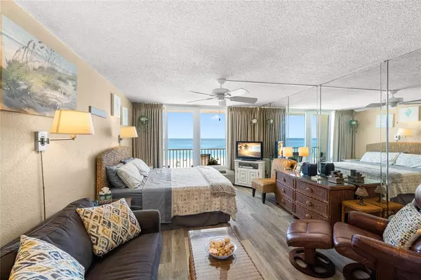 Treasure Island, FL 33706,9980 GULF BLVD #514