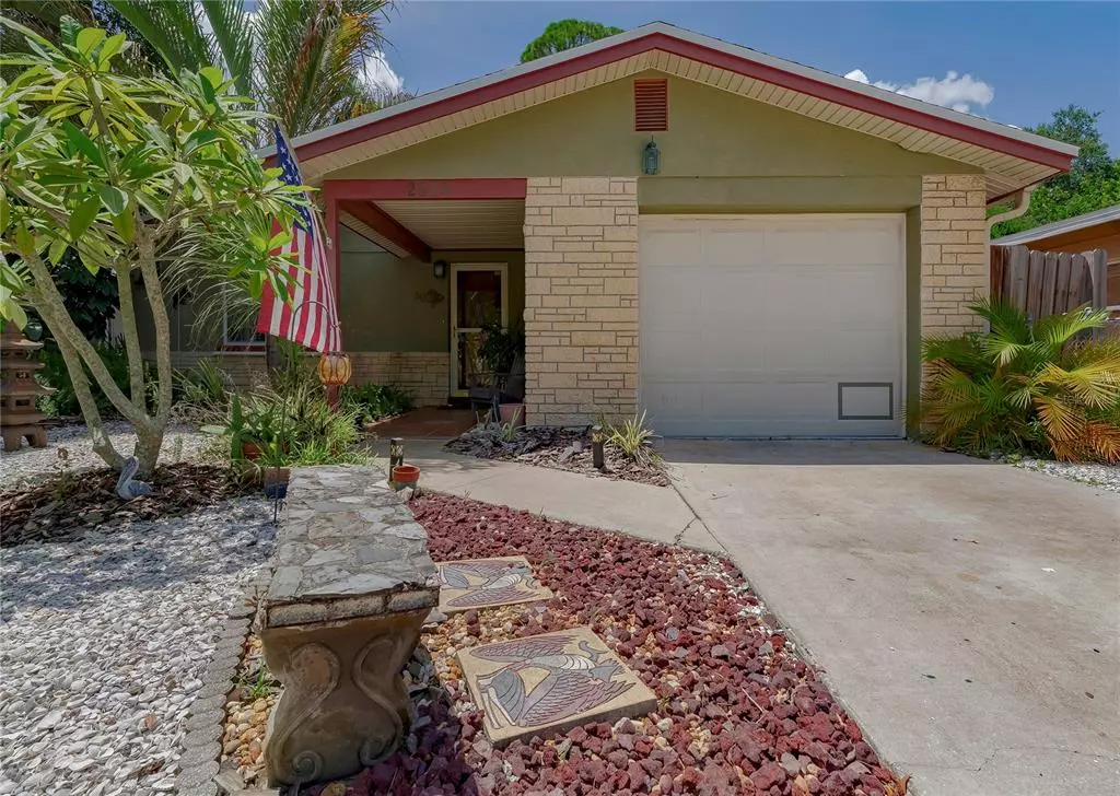 Gulfport, FL 33711,2623 44TH ST S