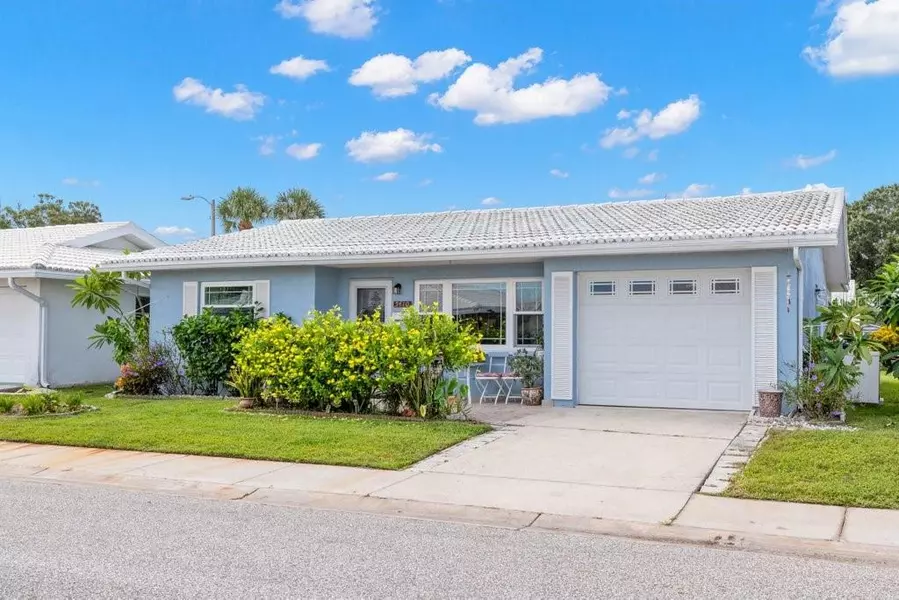 5410 LEMON TREE LN N #2, Pinellas Park, FL 33782