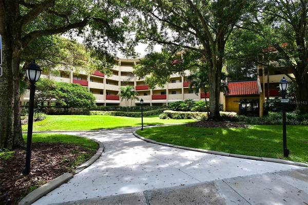 3062 EASTLAND BLVD #409, Clearwater, FL 33761