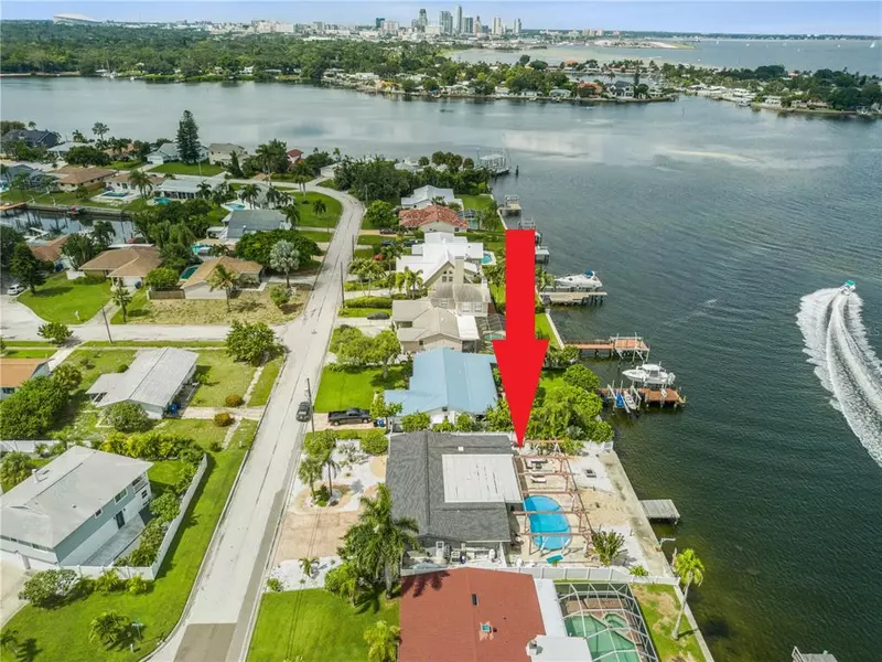 3396 COQUINA KEY DR SE, St Petersburg, FL 33705