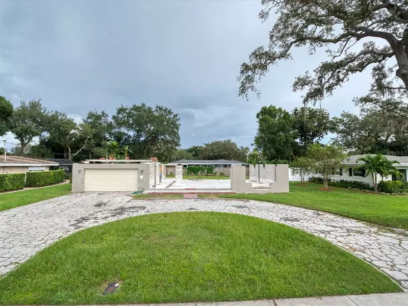 806 OSCEOLA RD, Belleair, FL 33756