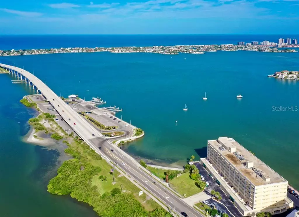 Belleair Bluffs, FL 33770,100 BLUFF VIEW DR #411C