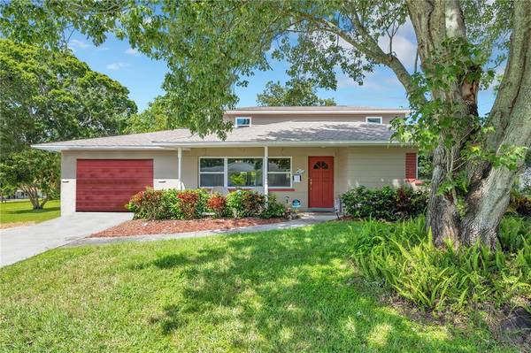 5247 32ND TER N, St Petersburg, FL 33710