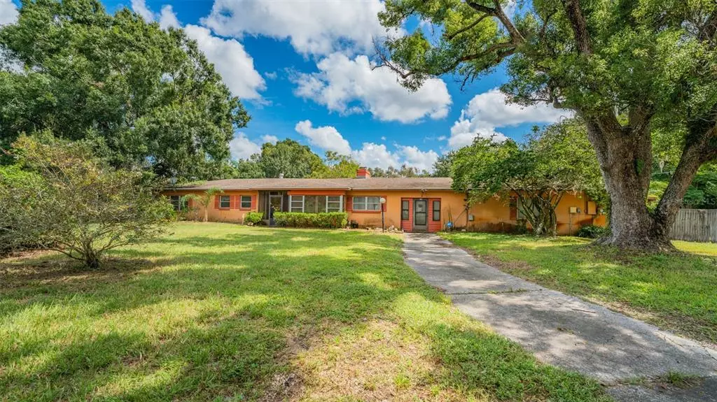 17601 SIMMONS RD, Lutz, FL 33548