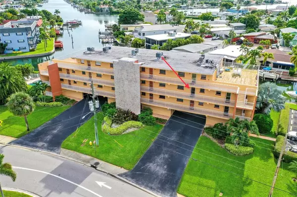 175 116TH AVE #205, Treasure Island, FL 33706