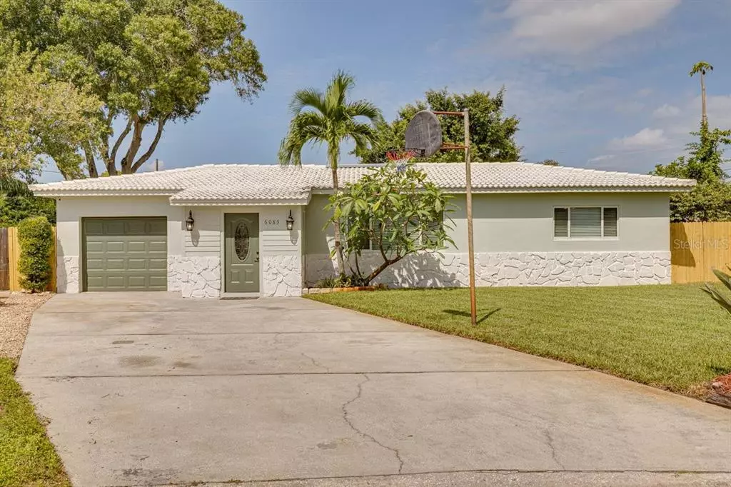 Kenneth City, FL 33709,6085 43RD TER N