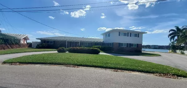 1497 SEA GULL DR S, St Petersburg, FL 33707