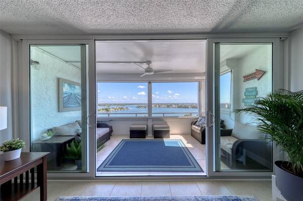 17920 GULF BLVD #1101, Redington Shores, FL 33708