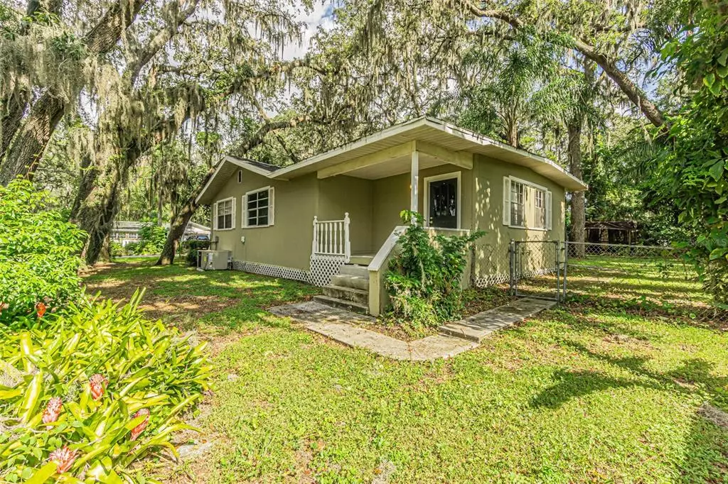 Tampa, FL 33604,1317 W HUMPHREY ST