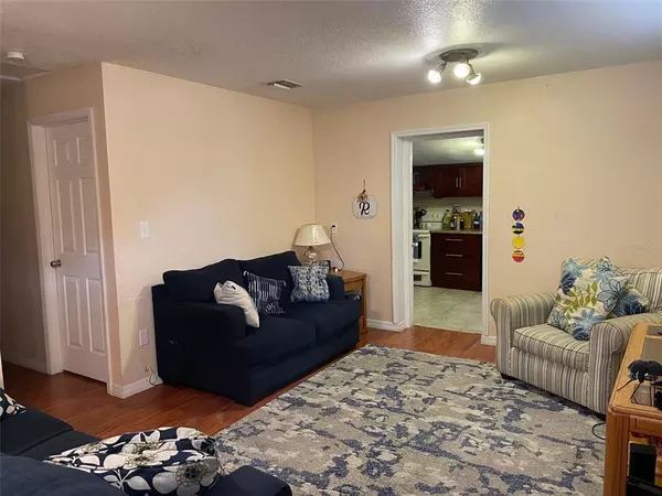 Pinellas Park, FL 33781,5821 85TH TER N