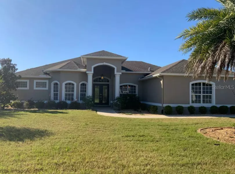 8402 CHARLESTON DR, Weeki Wachee, FL 34613