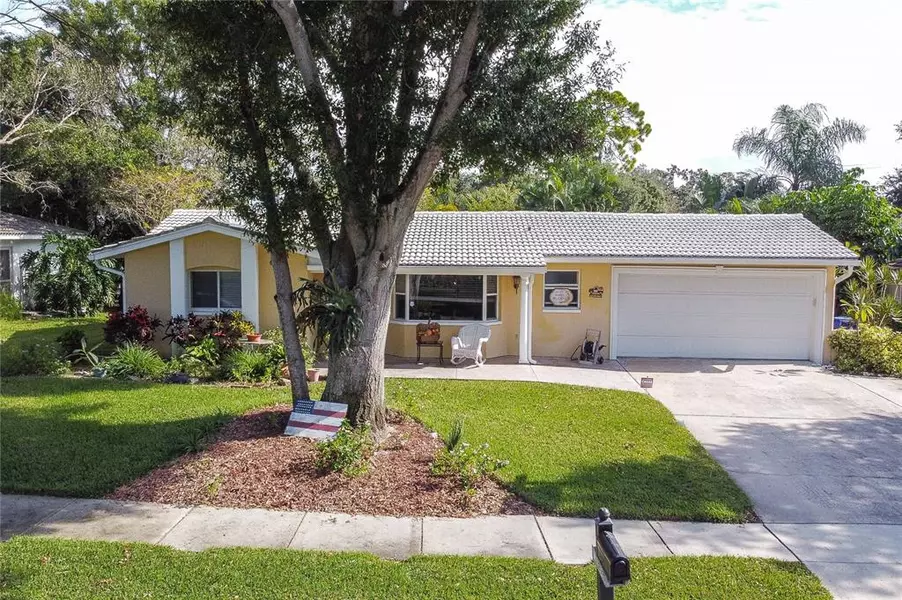 12050 68TH TER, Seminole, FL 33772