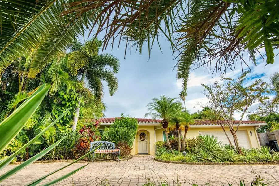 111 4TH ST, Belleair Beach, FL 33786