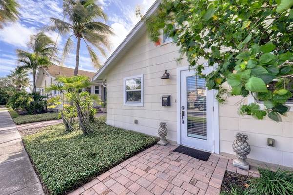 1806 PASS A GRILLE WAY #3, St Pete Beach, FL 33706