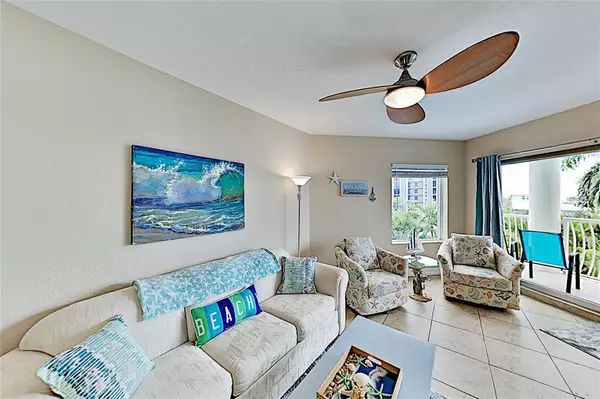 Treasure Island, FL 33706,11605 GULF BLVD #305