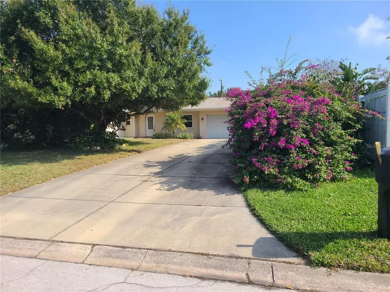 2221 LIMPET LN, Largo, FL 33774