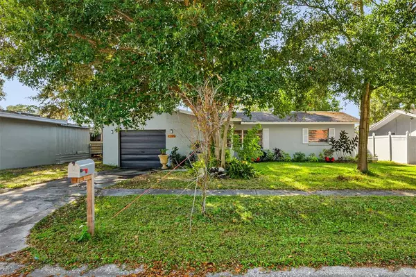 1169 7TH AVE NE, Largo, FL 33770