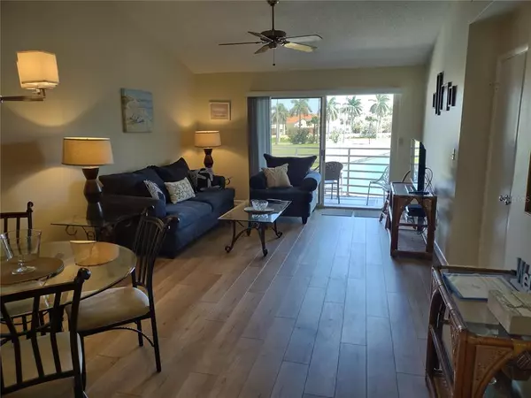 St Petersburg, FL 33715,6050 BAHIA DEL MAR CIR #218