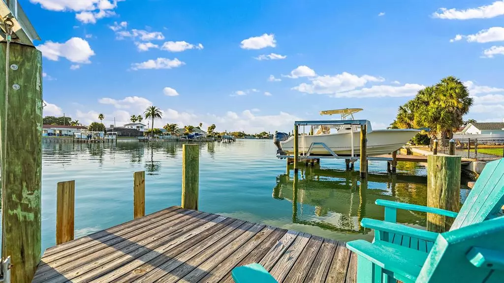 6410 3RD PALM PT, St Pete Beach, FL 33706