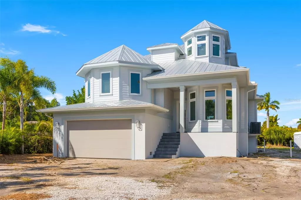 Holmes Beach, FL 34217,8402 MARINA DR