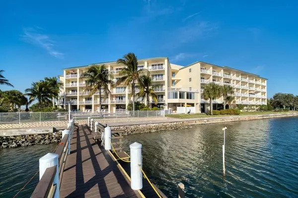 8800 BAY PINES BLVD #101, St Petersburg, FL 33709